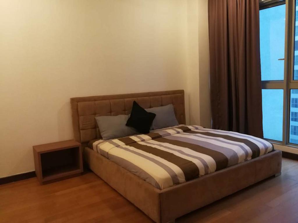 Suites & Residences @ Regalia By Plc Куала-Лумпур Екстер'єр фото